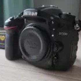 D7200