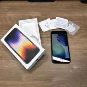 【美品】iPhone SE3第3世代スターライト 64GB simフリー