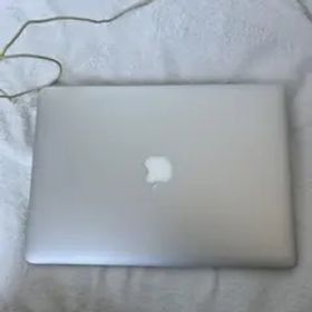 Apple MacBook air 2017 13 inchシルバー 本体