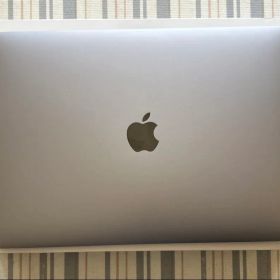 MacBook Pro 13インチCorei5 Touch Bar搭載 2018