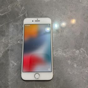 1*m様 美品★ iPhone8 64GB バッテリー100%