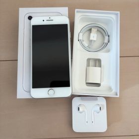 iPhone 8 256GB シルバー