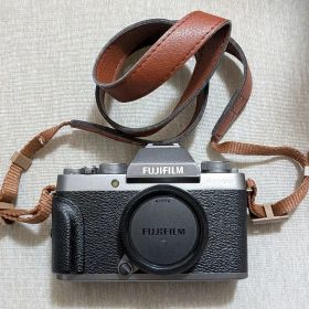 【最終値下】FUJIFILM X-T100 ボディ（ダークシルバー）