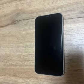 Apple iPhone XR ホワイト