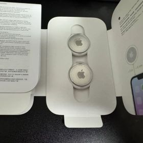 Apple AirTag 2個セット ホワイト