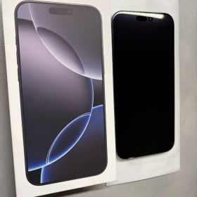 iPhone16 Pro Max 1TB ブラックチタニウム おまけ付き