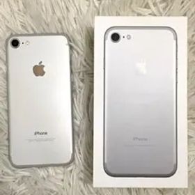 iPhone7 128GB シルバー SIMフリー