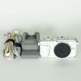 [美品 | シャッター数925回] OLYMPUS PEN E-PL10 [ボディ ホワイト] | マイクロフォーサーズマウント