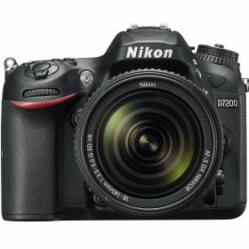 【中古】【非常に良い】Nikon デジタル一眼レフカメラ D7200 18-140VR レンズキット D7200LK18-140