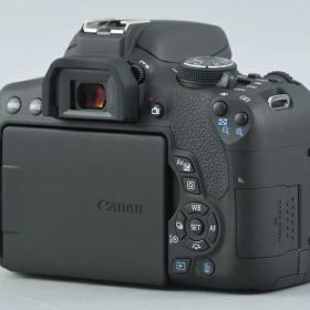 【中古】Canon キヤノン EOS Kiss X8i ダブルズームキット シャッター回数僅少