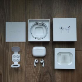 AirPods Pro 第1世代（ジャンク品）