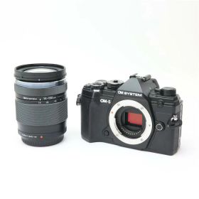 【中古】 《良品》 OM SYSTEM OM-5 14-150mm II レンズキット ブラック [ デジタルカメラ ]