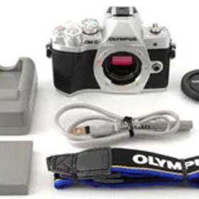ショット数およそ3760回！ほぼ新品 OLYMPUS オリンパス OM-D E-M10 Mark III #29