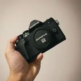 OLYMPUS OM-D E-M10 Mark III EZダブルズームキット