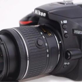 美品★ニコン★D5600☆タッチ操作＆Bluetooth