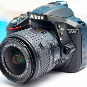 ニコン Nikon D5300⭐️WIFI機能搭載！⭐️一眼レフ⭐️初心者セット