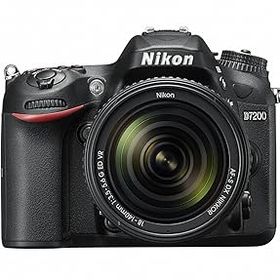 【中古】Nikon デジタル一眼レフカメラ D7200 18-140VR レンズキット D7200LK18-140