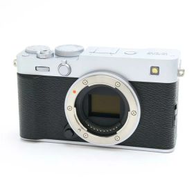 【中古】 《美品》 FUJIFILM X-E5 ボディ シルバー [ デジタルカメラ ]