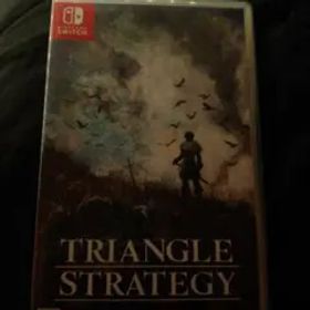 トライアングルストラテジー