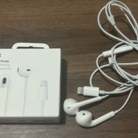 Apple純正EarPods Lightningコネクタ