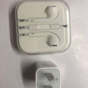 Apple EarPods & 5W USB電源アダプタ(年末年始限定)