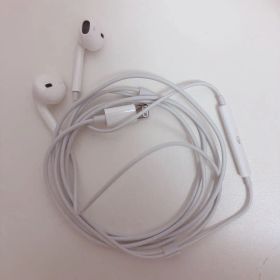 Apple EarPods(Lightningコネクタ) イヤホン