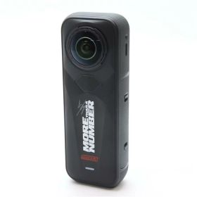【中古】 《新同品》 Insta360 X5 MM93 2025 チャンピオン記念版 CINSAAHA-X584 [ デジタルカメラ ]
