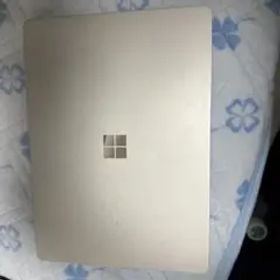 Surface Laptop 13.5インチ