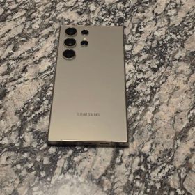 GalaxyS24Ultra国内版256GB SIMフリー美品 チタニウムグレー