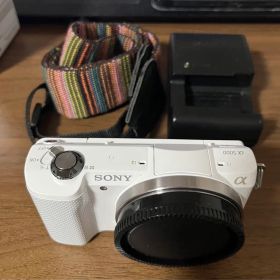 SONY α5000 ホワイト ボディー レンズなし