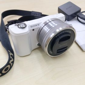 美品 稼働品 SONY α5000 ミラーレス 一眼 ホワイト パワーズーム ソニー アルファ