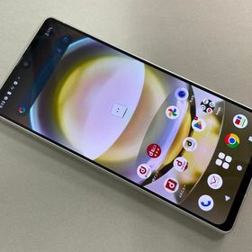 セイモバイル★SIMフリー docomo AQUOS R8 SH-52D 256GB クリーム