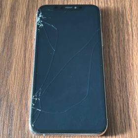 iPhone 11 Pro 256GB SIMフリー 傷あり ケース付き