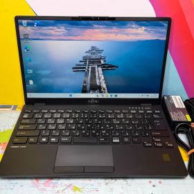 富士通 LIFEBOOK U9311/HX 13.3型 第11世代 25H2 軽量