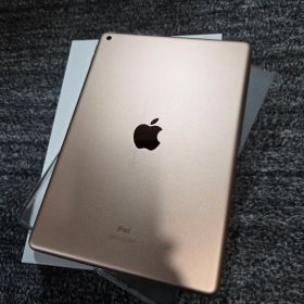 【iPad 第8世代】128GB ゴールド Wi-Fiモデル 10.2インチ