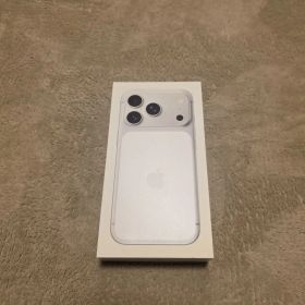 Apple iPhone 17 Pro シルバー 本体