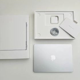 M2 MacBook Air 13インチ シルバー 1TB 16GB USキー