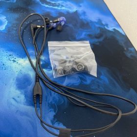 SHURE SE215 SPECIAL EDITIONイヤフォン 中古