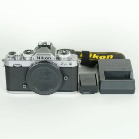[良品 | シャッター数9,150回] Nikon Z fc [ボディ シルバー] | Nikon Zマウント