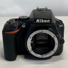 【全品ポイント10倍！要エントリー】ニコン Nikon 【タバコ臭あり】D5600 デジタル一眼カメラ デジタルカメラ ダブルレンズキット 【中古】