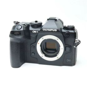 【中古】 《並品》 OM SYSTEM OM-1 ボディ 【センサー交換/再生ボタン部品交換/各部点検済】 [ デジタルカメラ ]