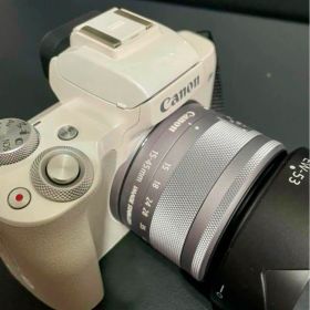 【美品】Canon EOS Kiss M ホワイト ダブルレンズキット