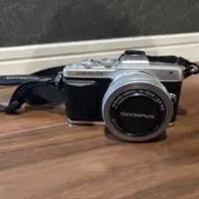 ★送料込み★オリンパス OLYMPUS PEN Lite E-PL7
