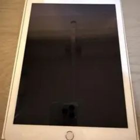 Apple iPad ゴールド 第5世代 美品 SIMロック解除済み