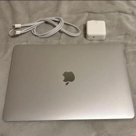 【美品】Apple MacBook Air 2018 13.3 inch