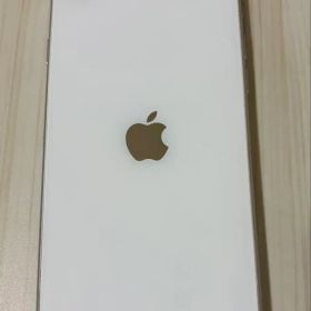 Apple iPhone SE（第２世代）128GB
