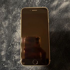 Apple iPhone SE第二世代ホワイト 本体