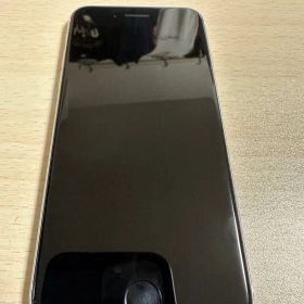 SIMロックありau端末 iPhone SE 第2世代 64GB SE2