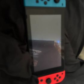 Nintendo Switch 本体 青/赤