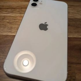 Apple iPhone 11 ホワイト 本体 SIMフリー 64GB